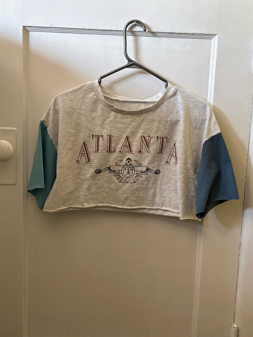 Atlanta Cropped Tee with Blue Sleeve Panels